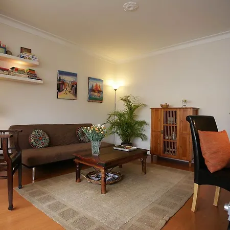 1-4 Guests, Estoril - Cascais Beach & Town Holidays Appartement Estoril